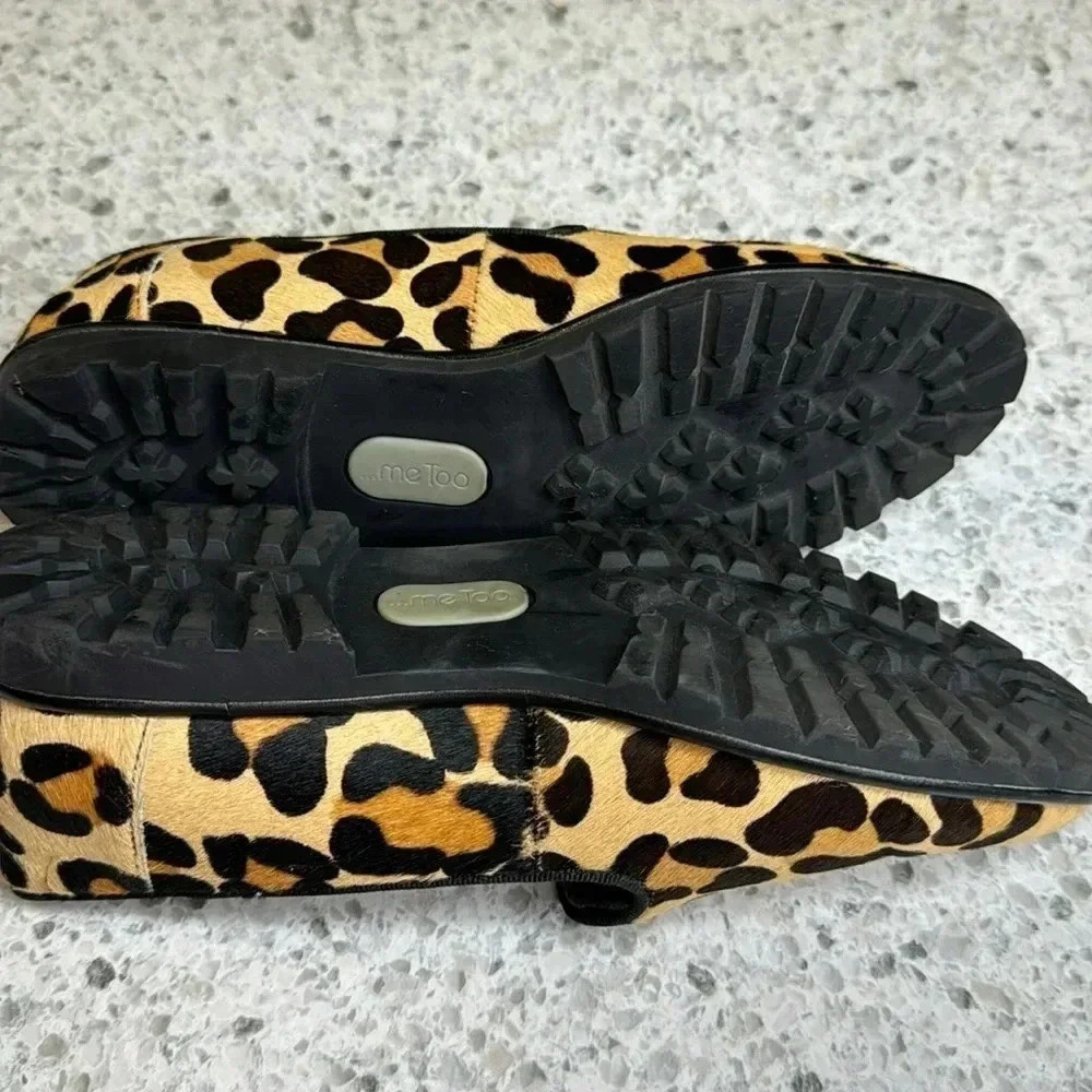 Me TOO Cambrie Tan Black Jaguar Haircalf size 6 no signs of wear flats - Picture 6 of 7
